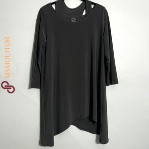 Clara Sun Woo Women's Medium Gray Shoulder Cutout Top